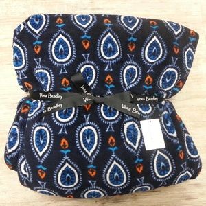 NEW Vera Bradley Peacock Throw Blanket